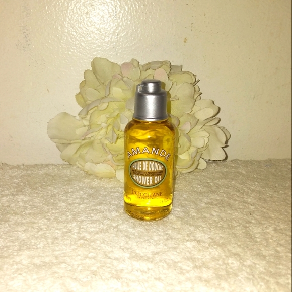 L'OCCITANE Bath & Body New Loccitane Almond Cleansing Softening